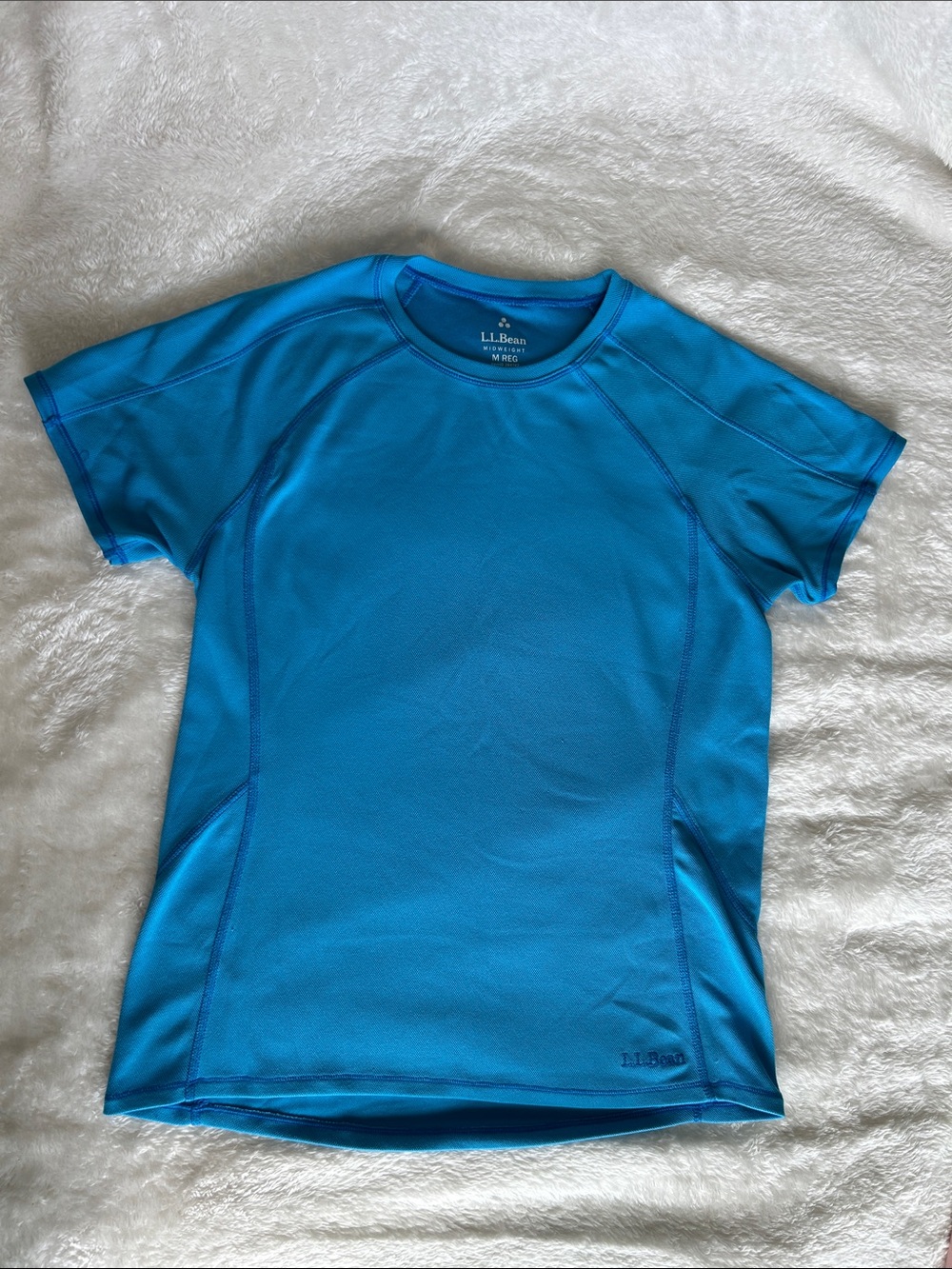 L.L.Bean Midweight Performance Athletic Shirt | Size Medium Regular | Blue